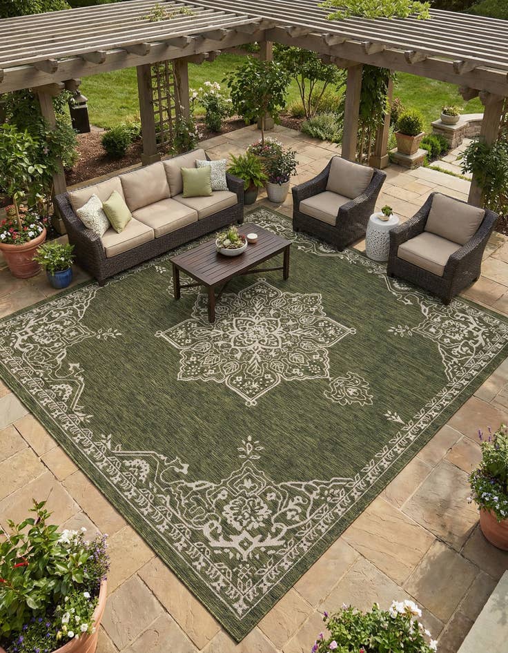 Detail image of 10' x 10'  Washable Traditional Indoor / Outdoor Square Rug