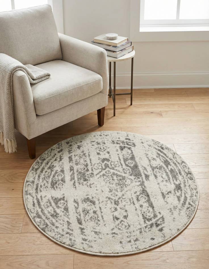 Detail image of 3' x 3' Lennon Round Rug