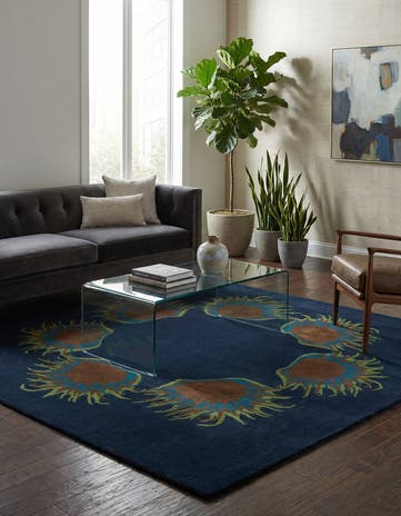 7' 6 x 7' 7 Luna Square Rug