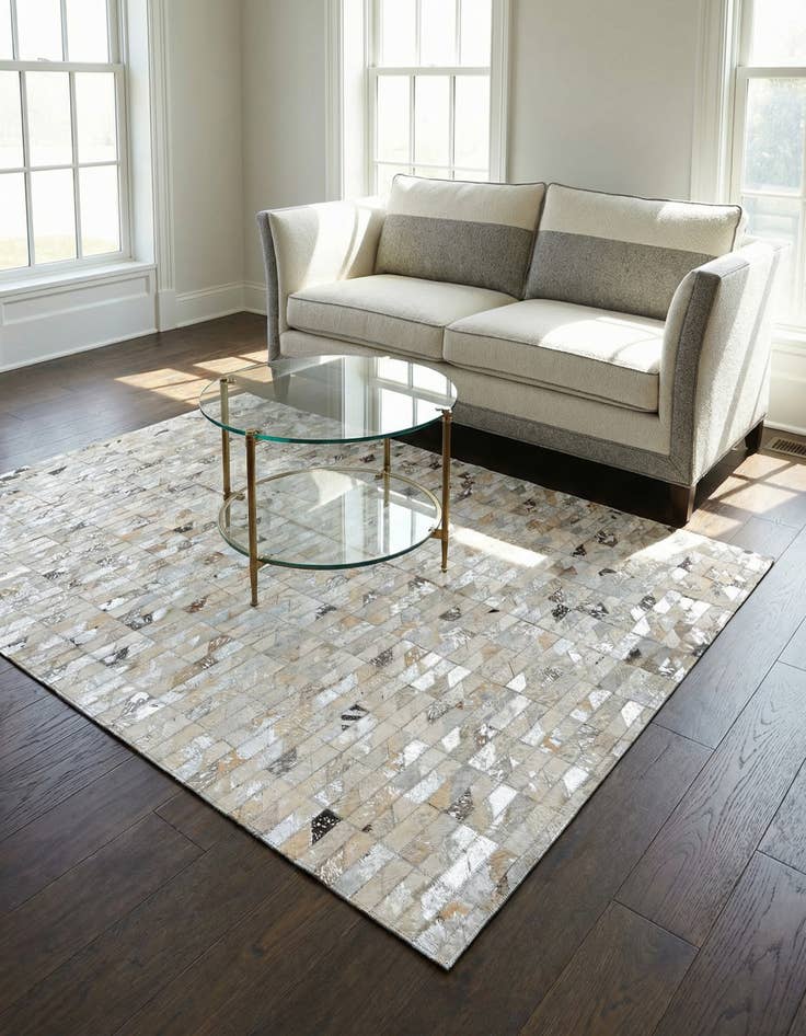 Detail image of 4' 6 x 6' 6 Cowhide Stocks Rug