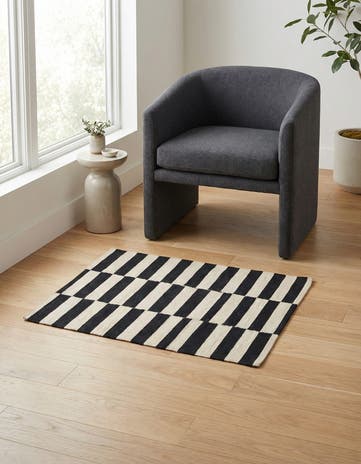 2' 8 x 3' 10 Hand Woven Kilim Modern Wool Rug