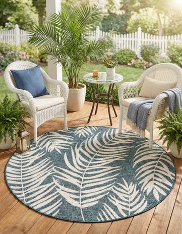 5' 3 x 5' 3 Easy-Clean Botanical Indoor / Outdoor Round Rug