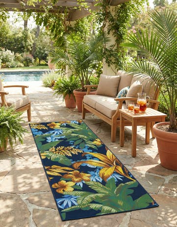 2' 7 x 7' Easy-Clean Botanical Indoor / Outdoor Runner Rug