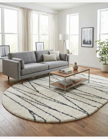 White Serenity Shag Oval Rug