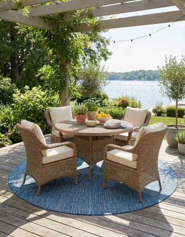 Blue Easy-Clean Solid Indoor / Outdoor Round Rug