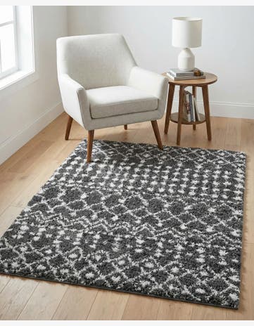 4' x 4' 9 Moroccan Trellis Shag Square Rug
