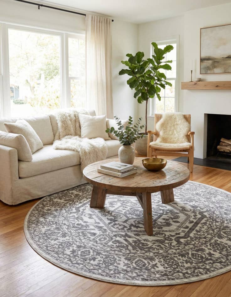 Detail image of 7' 10 x 7' 10 Boston Round Rug