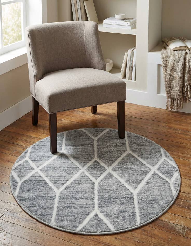 Detail image of  3' 3 x 3' 3 Lattice Trellis Round Rug