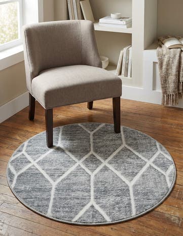 Gray Lattice Trellis Round Rug