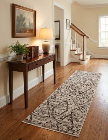 Ivory Grand Tradition Runner Rug