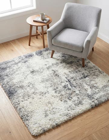 4' x 4' Soft Touch Shag Square Rug