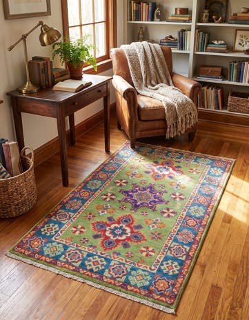 2' 8 x 4' 1 Hand Knotted Kazak Rug