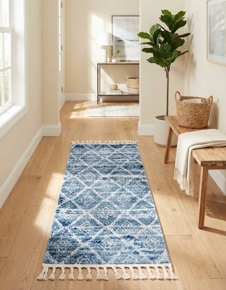 Detail image of 2' 4 x 6' Artemis Runner Rug