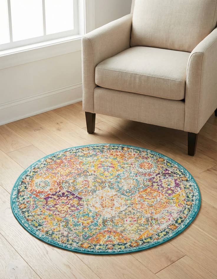 Detail image of 3' x 3' Carrington Round Rug