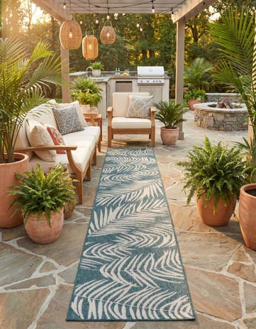 2' 7 x 14' Easy-Clean Botanical Indoor / Outdoor Runner Rug