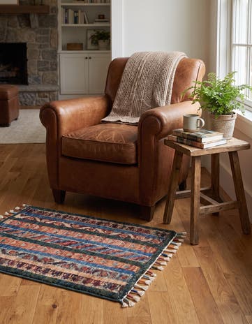 1' 4 x 2' Hand Knotted Ziegler Rug