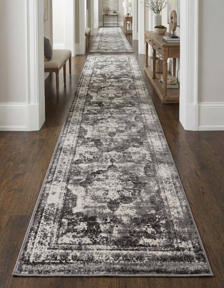 Detail image of 3' 3 x 19' 8 Monaco Runner Rug