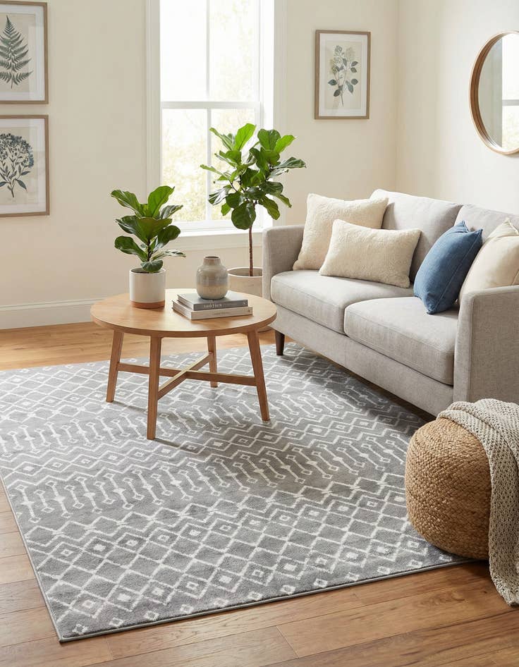 Detail image of 7' 10 x 7' 10 Kasbah Trellis Square Rug