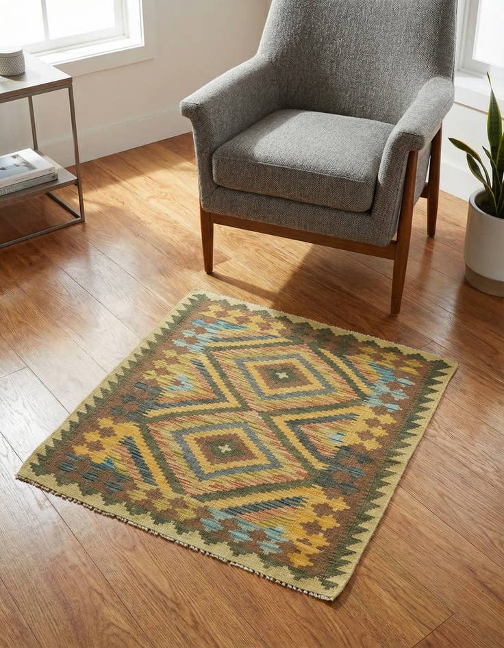 Detail image of 3' 2 x 3' 10 Hand Woven Kilim Maymana Wool Square Rug