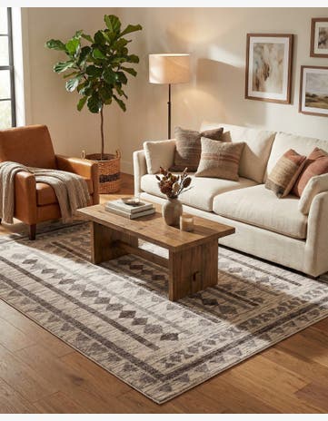 8' x 10' Grand Tradition Rug