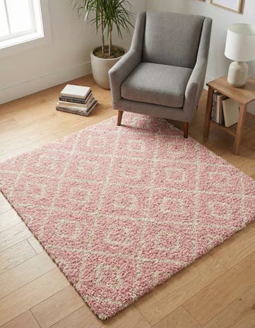 Light Pink Lattice Shag Square Rug