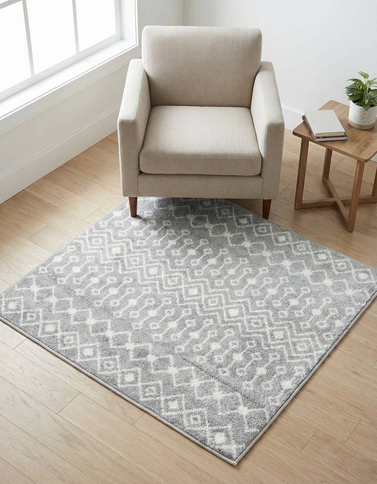 Detail image of 4' x 4' Moroccan Trellis Square Rug