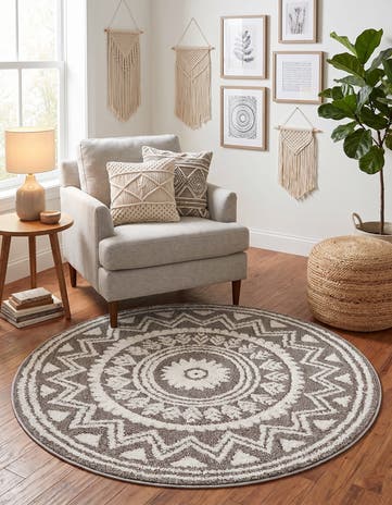 5' 3 x 5' 3 Boho Round Rug
