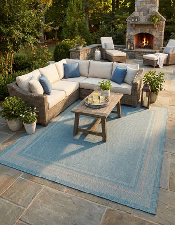 7' 10 x 10' Easy-Clean Border Indoor / Outdoor Rug