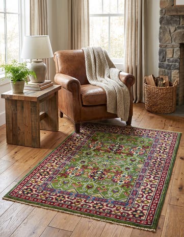 2' 9 x 4' 2 Hand Knotted Kazak Rug
