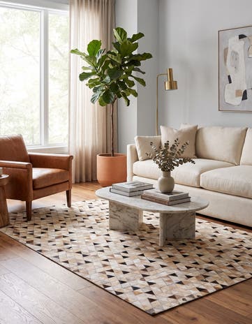 4' 8 x 6' 7 Cowhide Rug