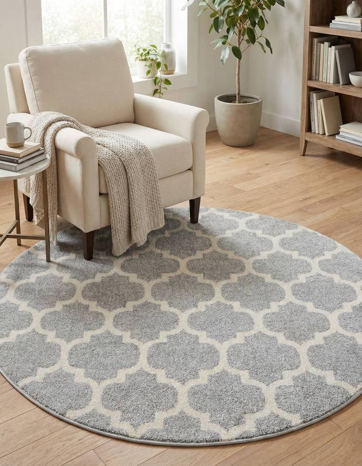 Detail image of 6' x 6' Lattice Round Rug