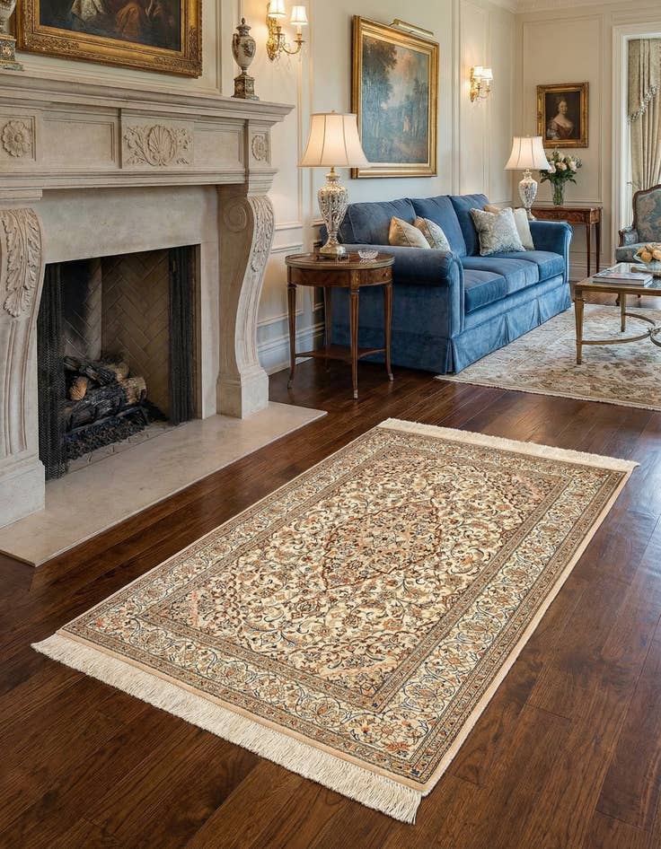 Detail image of 3' 3 x 4' 10 Ghom Silk Rug