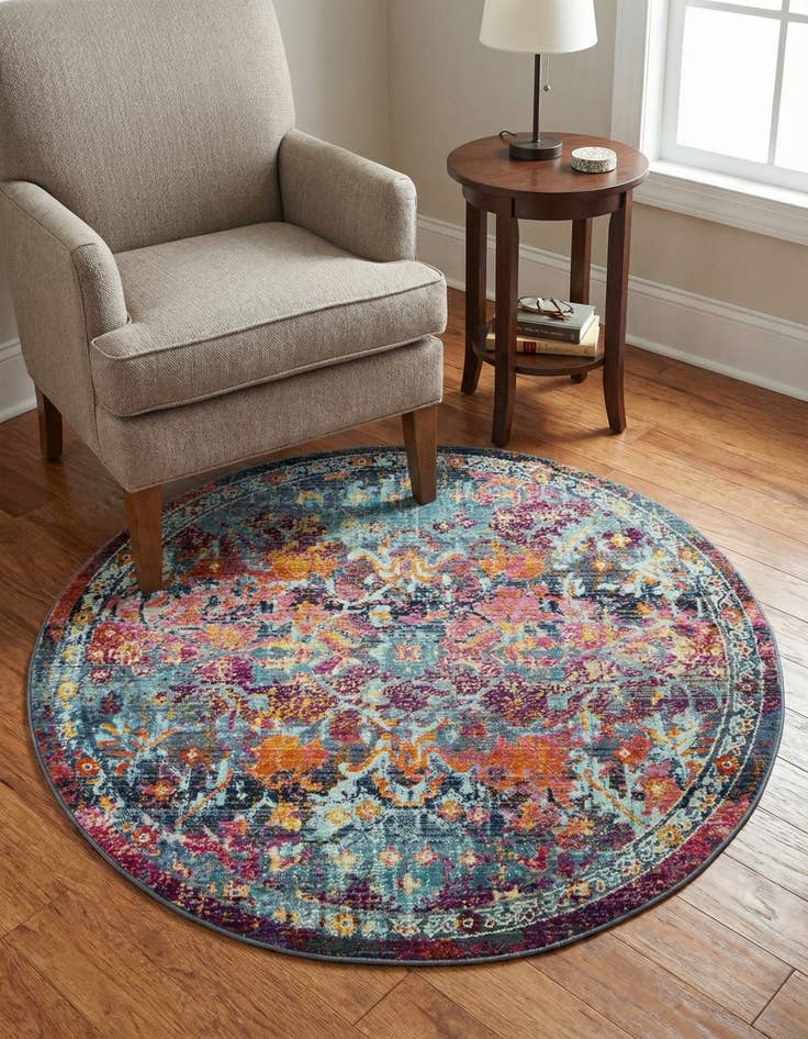 Detail image of 3' 7 x 3' 7 Budapest Round Rug