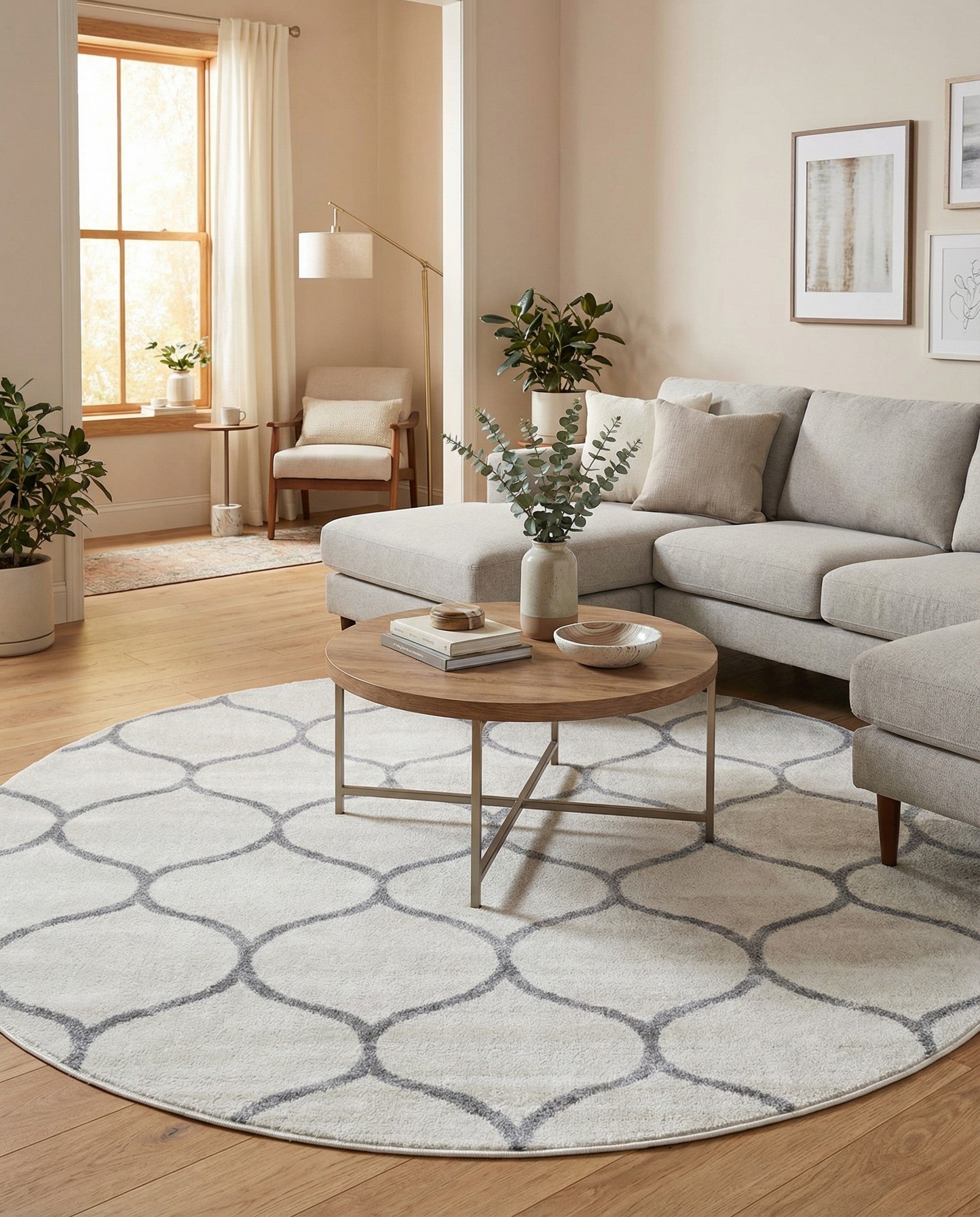 7' x 7' Trellis Frieze Round Rug