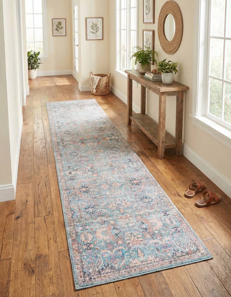 Detail image of 2' 7 x 14' Washable Nostalgia Runner Rug