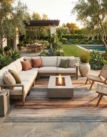 10' x 14' Easy-Clean Modern Indoor / Outdoor Rug