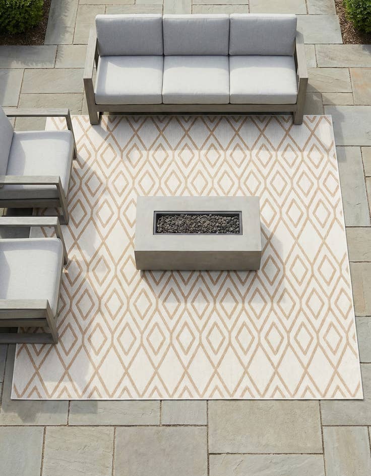 Detail image of 7' 10 x 7' 10 Easy-Clean Jill Zarin Turks and Caicos Indoor / Outdoor Square Rug