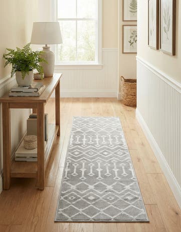 Light Gray Kasbah Trellis Runner Rug