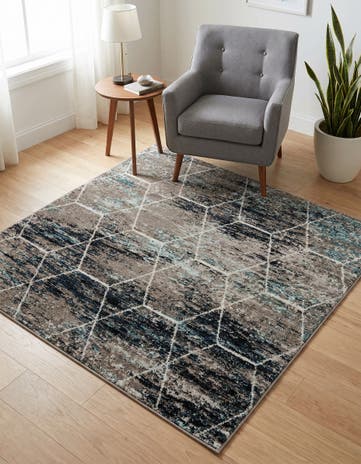 5' 3 x 5' 3 Lattice Frieze Square Rug