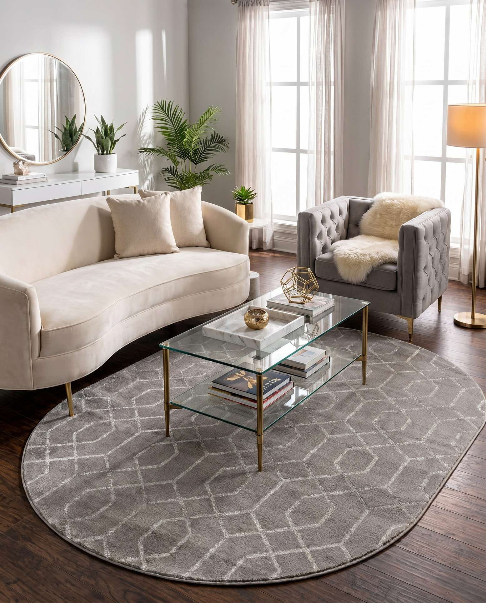5' 3 x 8' Marilyn Monroe™ Glam Trellis Oval Rug