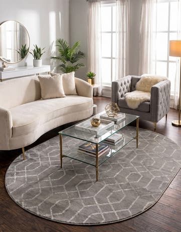 5' 3 x 8' Marilyn Monroe™ Glam Trellis Oval Rug