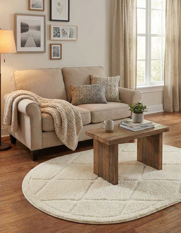 Ivory Lattice Shag Oval Rug