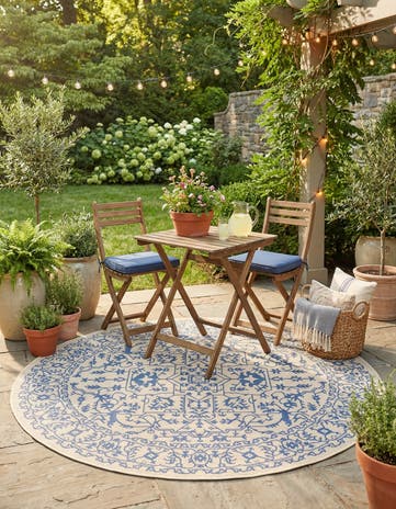 Beige and Blue Easy-Clean Botanical Indoor / Outdoor Round Rug
