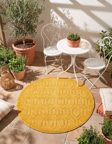 Yellow Easy-Clean Trellis Textured Indoor / Outdoor Round Rug