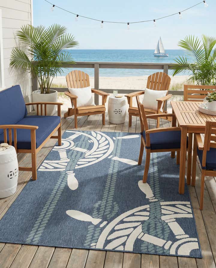 5' 3 x 8' Easy-Clean Coastal Indoor / Outdoor Rug