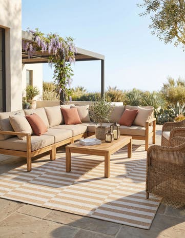 7' 10 x 10' Easy-Clean Striped Indoor / Outdoor Rug