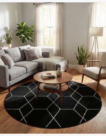Black Lattice Frieze Round Rug
