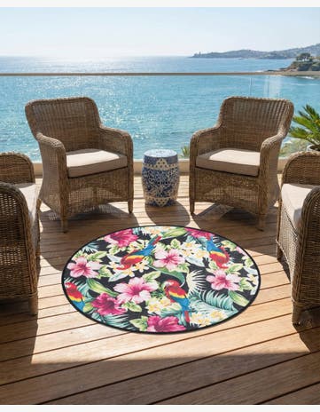3' 3 x 3' 3 Easy-Clean Jill Zarin Caribbean Indoor / Outdoor Round Rug