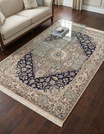 4' 2 x 6' 2 Nain Rug