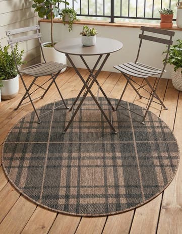 4' x 4' Easy-Clean Checkered Indoor / Outdoor Round Rug